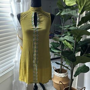 Women’s dress